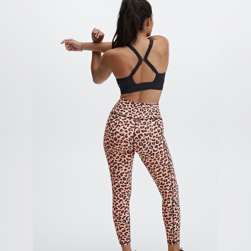 💖Fabletics Powerhold Leggings💖 - Picture 3 of 10